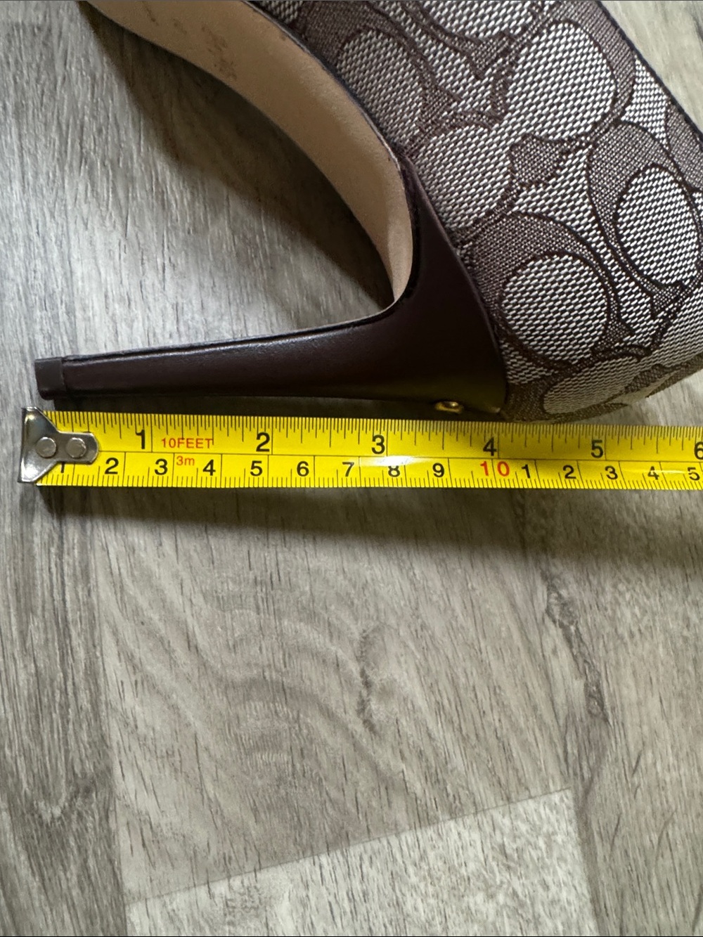 Coach Signature Canvas Pointed-Toe Pumps. Skyler Pump. Oak/Maple. Size 10B NWTs! - Picture 9 of 13